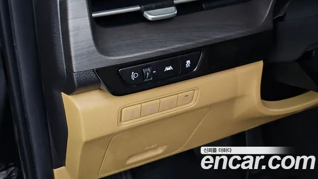 Kia Carnival — Фото автомобиля 28
