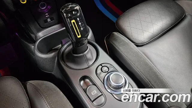 MINI Cooper Cooper Electric — Фото автомобиля 9