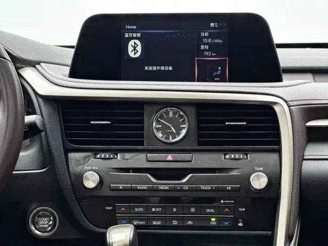 Lexus RX — Фото автомобиля 9
