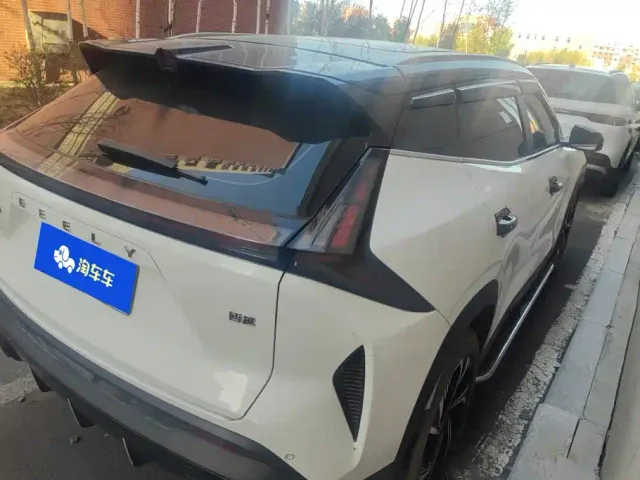 Geely Boyue — Фото автомобиля 3
