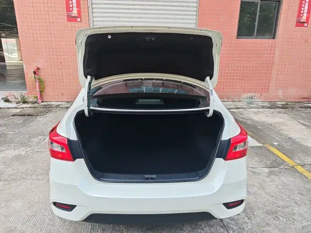 Nissan Sylphy — Фото автомобиля 18