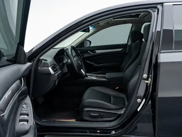 Honda Accord — Фото автомобиля 13