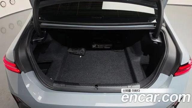 BMW 5 Series — Фото автомобиля 22