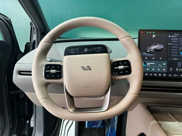 Li Auto i6 — Фото автомобиля 7