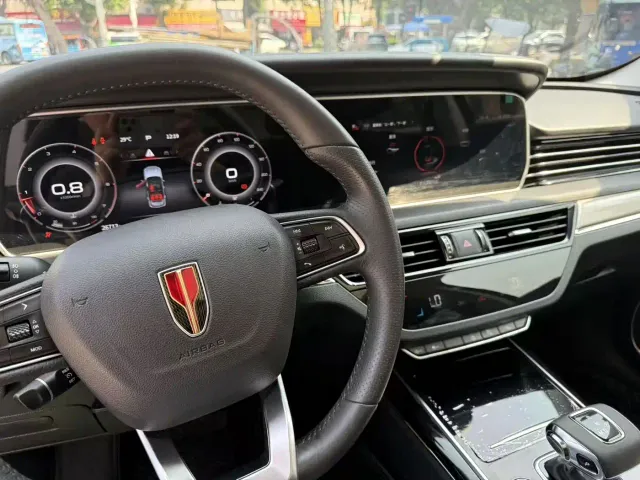Hongqi HS5 — Фото автомобиля 19