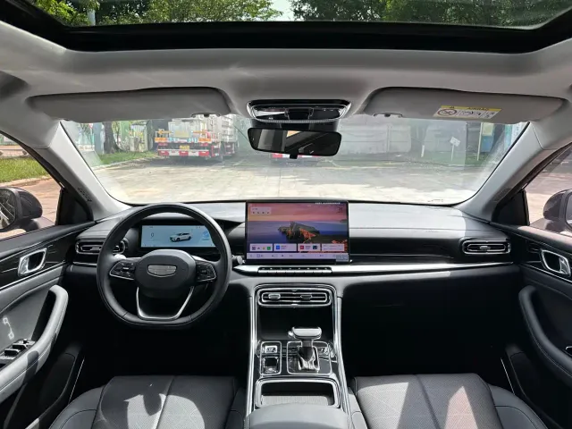 Geely Emgrand — Фото автомобиля 10