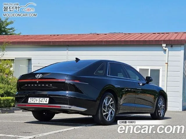 Hyundai Grandeur Grandeur (GN7) 2.5 Бензин 2WD — Фото автомобиля 4