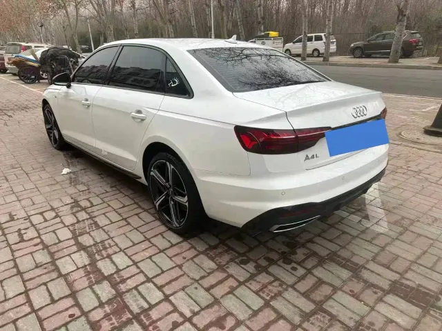 Audi A4L — Фото автомобиля 4