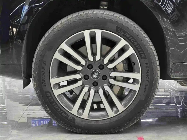 Land Rover Range Rover — Фото автомобиля 4