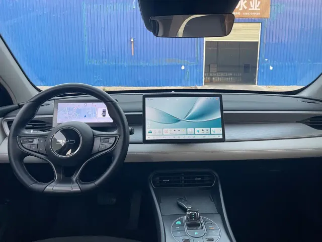 BYD Seal 05 DM-i — Фото автомобиля 8