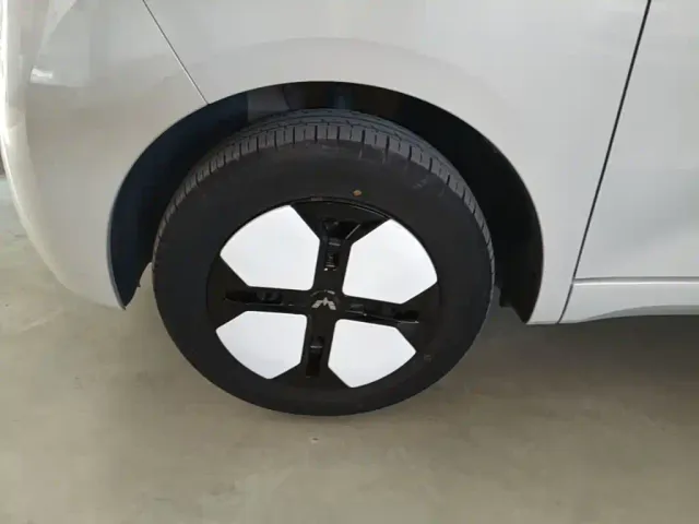 Wuling Hongguang Mini EV — Фото автомобиля 22