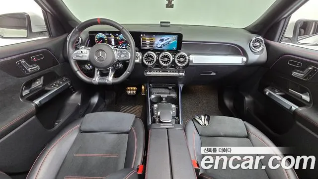 Mercedes-Benz GLB-Class — Фото автомобиля 10