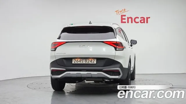 Kia Sportage Sportage 5-е поколение Дизель 2.0 2WD — Фото автомобиля 4
