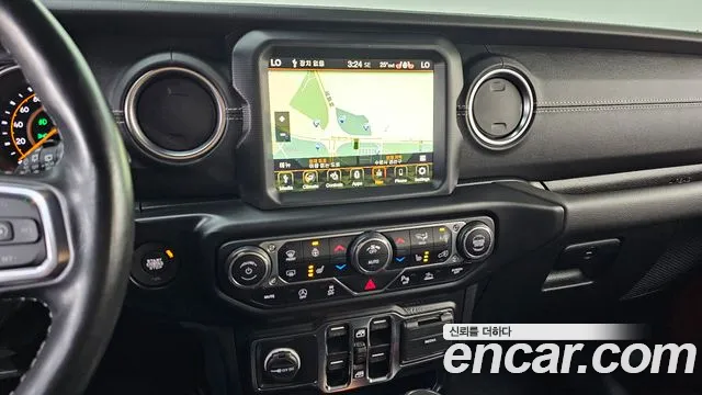 Jeep Wrangler Wrangler (JL) — Фото автомобиля 14