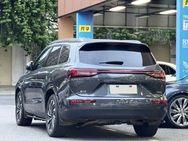 Aito M7 — Фото автомобиля 2
