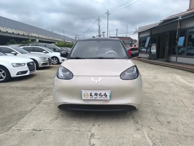 Wuling Bingo — Фото автомобиля 2