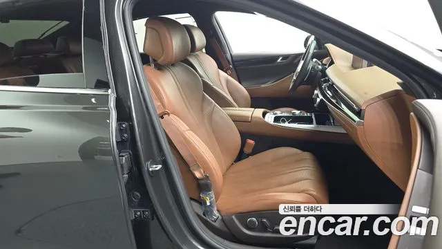 Genesis G80 Бензин 2.5 турбо AWD — Фото автомобиля 12