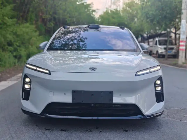 Nio ET5 Touring — Фото автомобиля 2