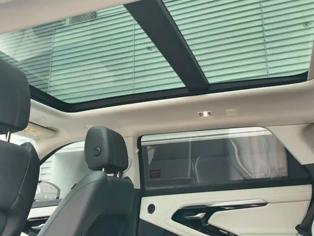 Land Rover Range Rover Evoque — Фото автомобиля 11