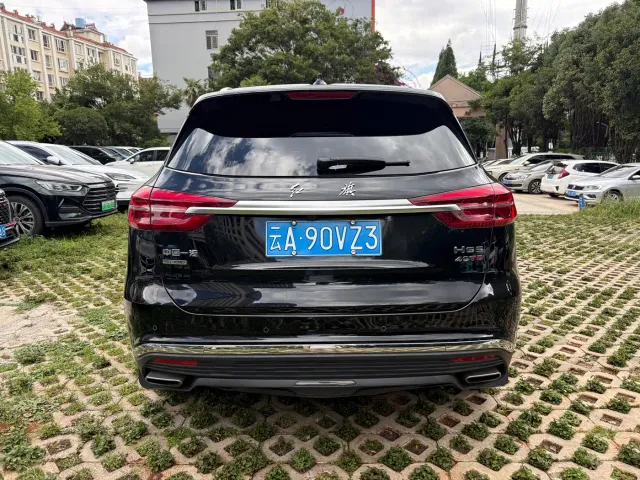 Hongqi HS5 — Фото автомобиля 16