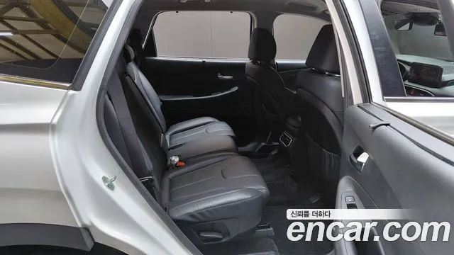 Hyundai Santafe Бензин 2.5T 2WD — Фото автомобиля 11