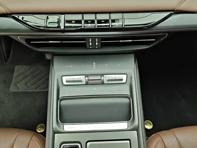 Lincoln Z — Фото автомобиля 16