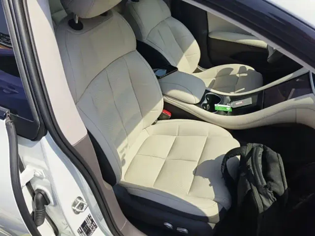 IM Motors L6 — Фото автомобиля 24