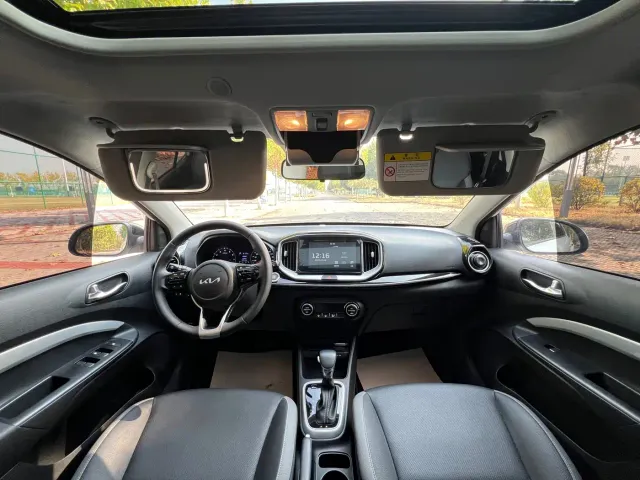 Kia KX1 — Фото автомобиля 10