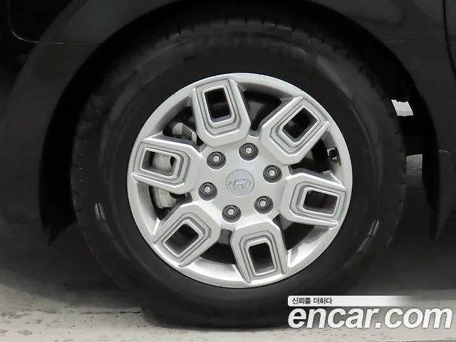 Hyundai Staria Staria 2WD автодом — Фото автомобиля 5