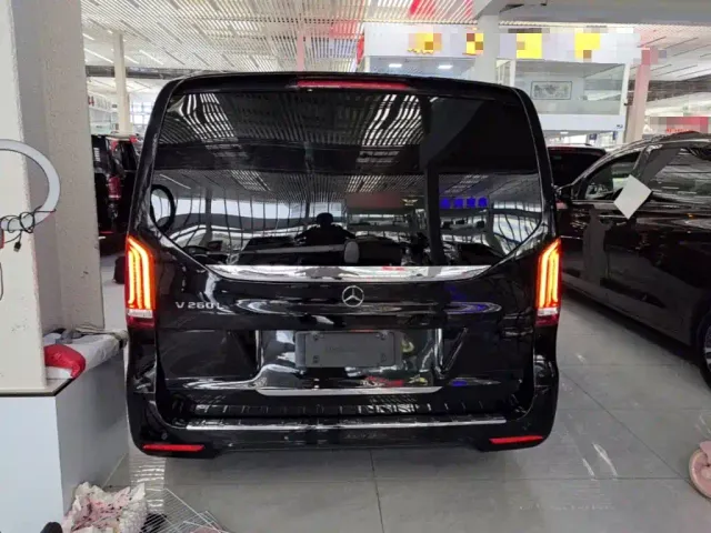 Mercedes-Benz V-Class — Фото автомобиля 5