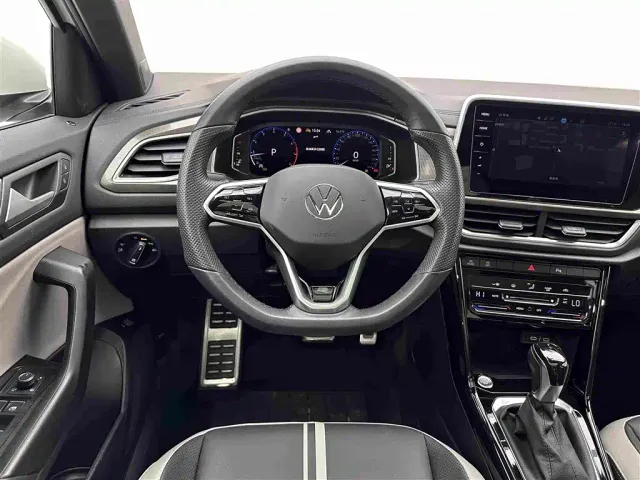 Volkswagen T-Roc — Фото автомобиля 10