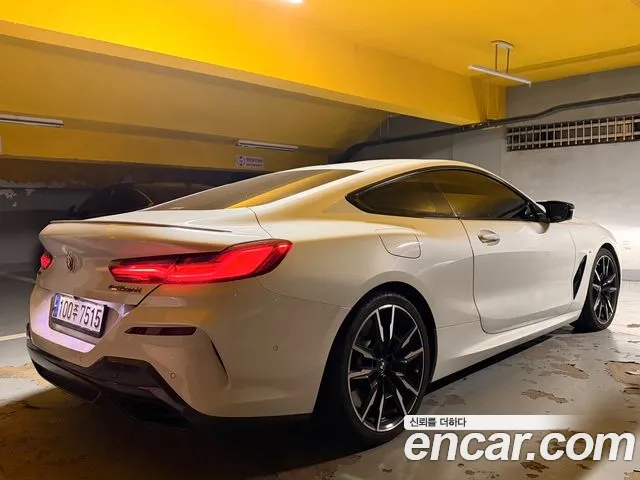 BMW 8 Series G15 — Фото автомобиля 4