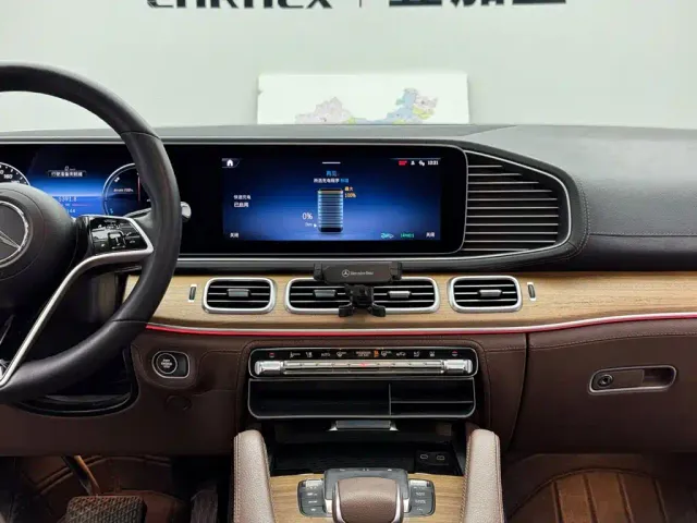Mercedes-Benz GLE-Class — Фото автомобиля 12
