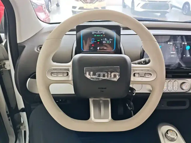 Changan Lumin — Фото автомобиля 10
