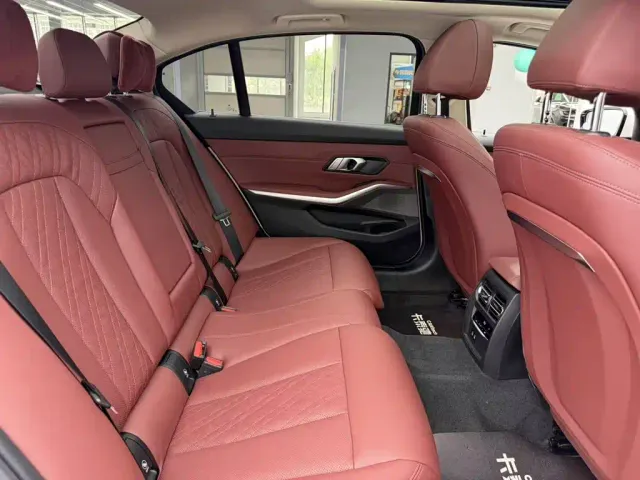 BMW 3 Series — Фото автомобиля 25