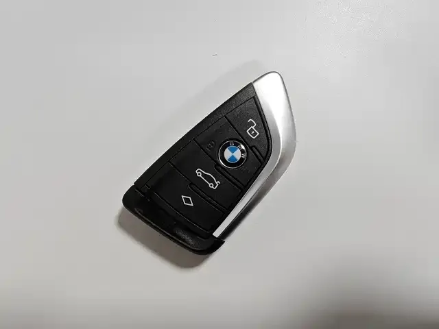 BMW BMW 3 Series 2025 325Li M Sport Package — Фото автомобиля 13