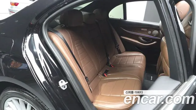 Mercedes-Benz E-Class W213 — Фото автомобиля 18