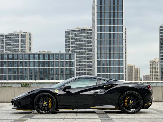 Ferrari F8 — Фото автомобиля 16