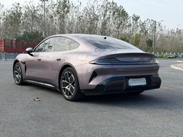 Xiaomi SU7 — Фото автомобиля 19