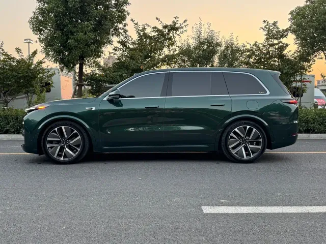 Li Auto L9 — Фото автомобиля 5