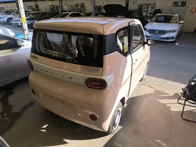 Wuling Hongguang Mini EV — Фото автомобиля 6