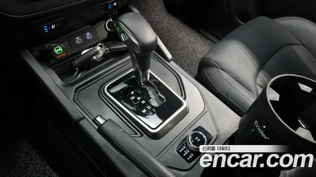KG_Mobility_Ssangyong Rexton Новый Rexton Sport Khan Дизель 2.2 4WD — Фото автомобиля 9