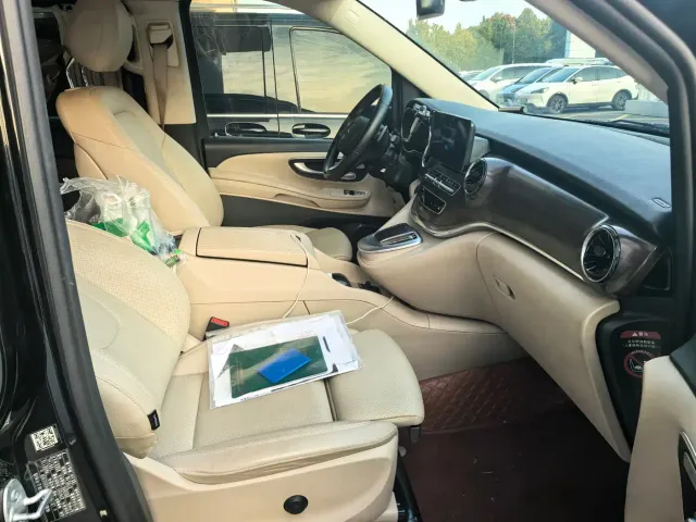Mercedes-Benz V-Class — Фото автомобиля 3