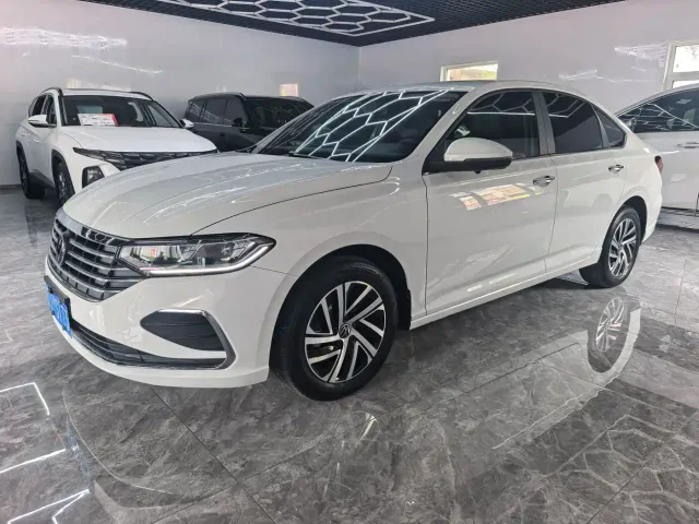 Volkswagen Lavida — Фото автомобиля 3