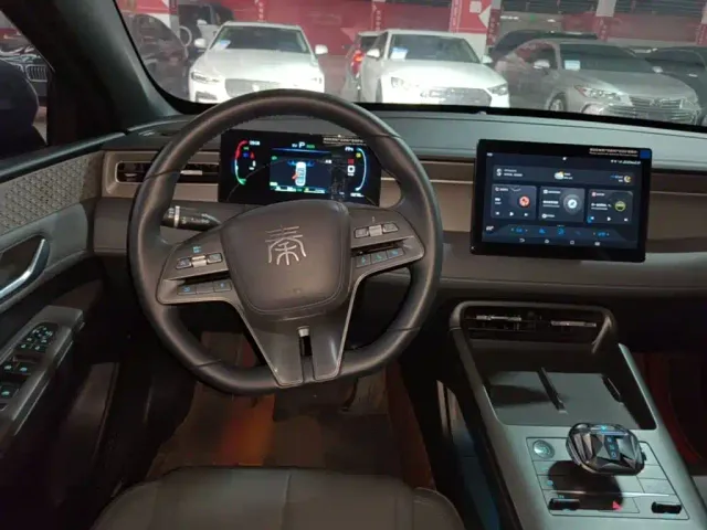 BYD Qin PLUS — Фото автомобиля 10