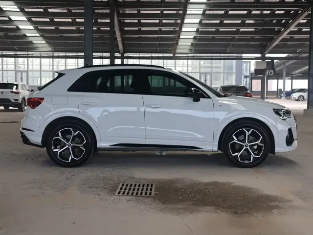 Audi Q3 — Фото автомобиля 4