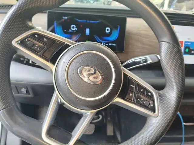 Ruichi New Energy EC75 — Фото автомобиля 2