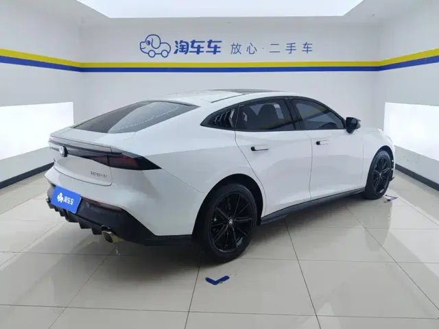 Changan UNI-V — Фото автомобиля 3