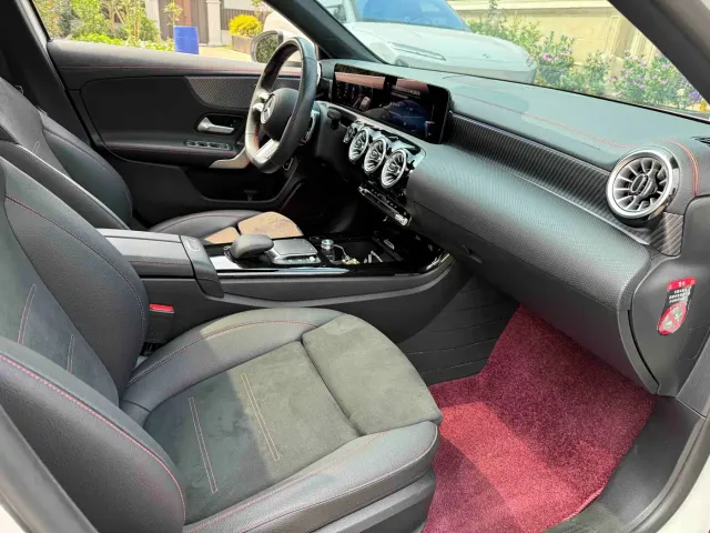 Mercedes-Benz A-Class — Фото автомобиля 6
