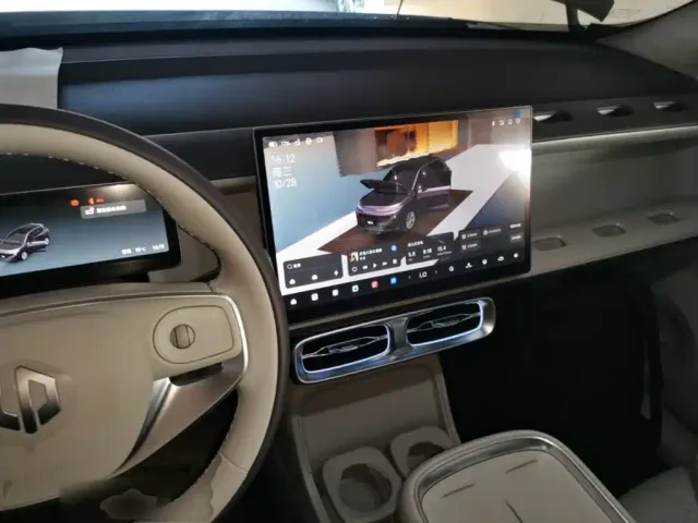 Leapmotor B10 — Фото автомобиля 9